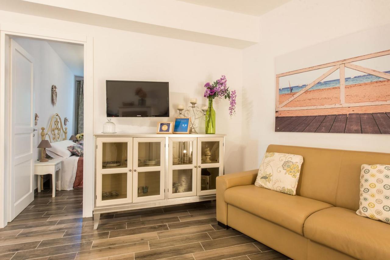 מונדלו Villa Cinzia-150 Mt From The Beach מראה חיצוני תמונה