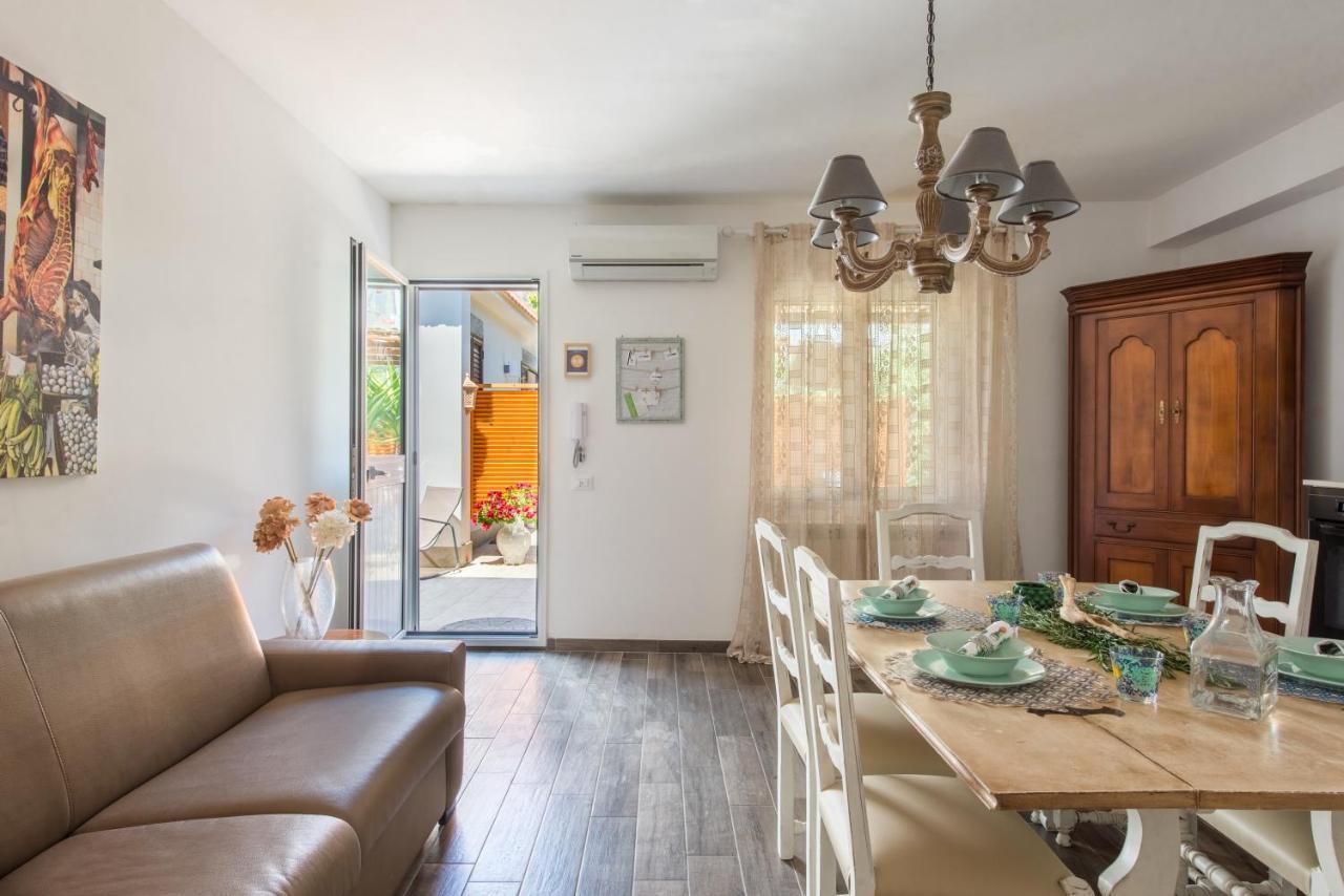 מונדלו Villa Cinzia-150 Mt From The Beach מראה חיצוני תמונה