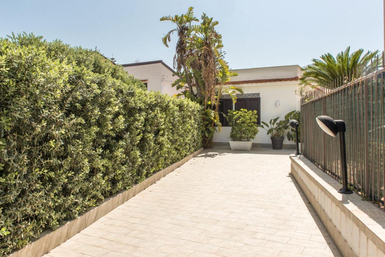 מונדלו Villa Cinzia-150 Mt From The Beach מראה חיצוני תמונה