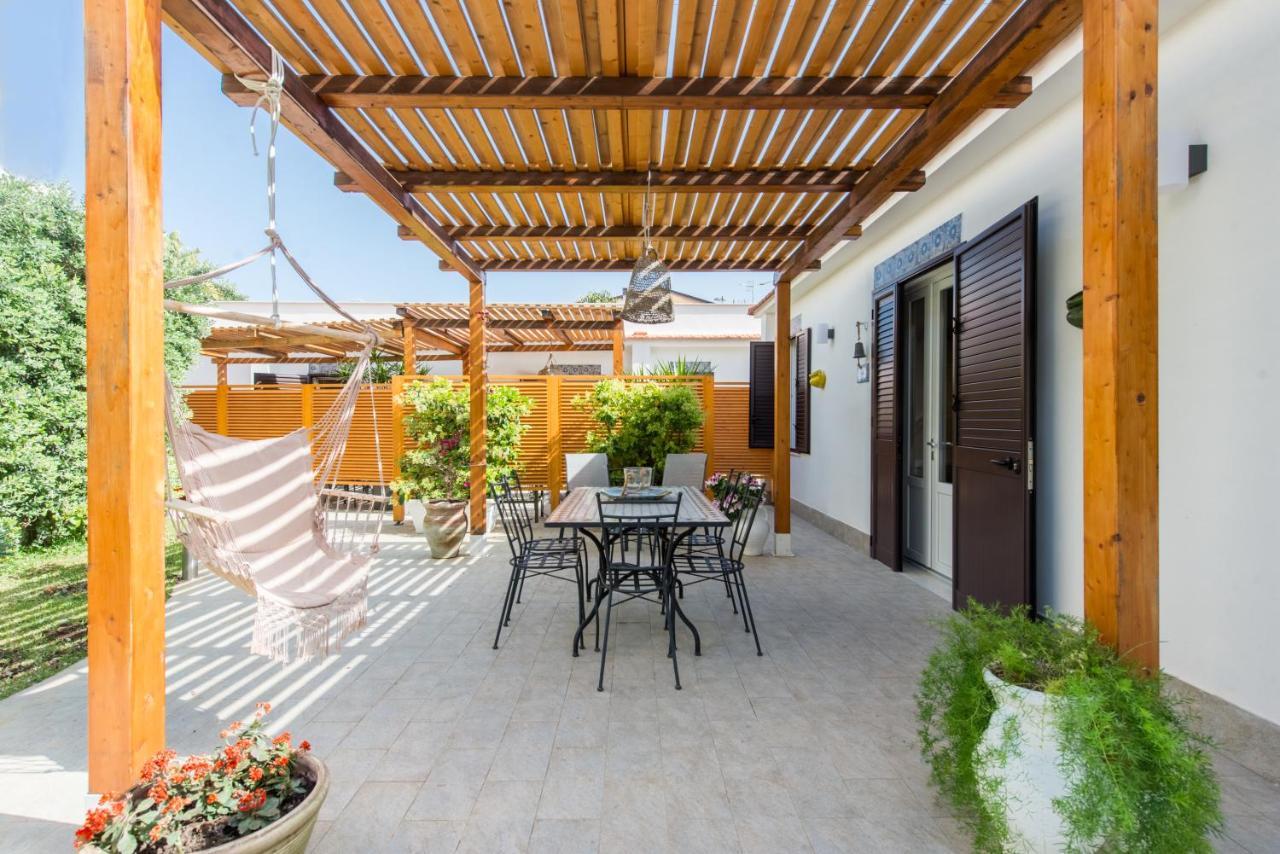 מונדלו Villa Cinzia-150 Mt From The Beach מראה חיצוני תמונה
